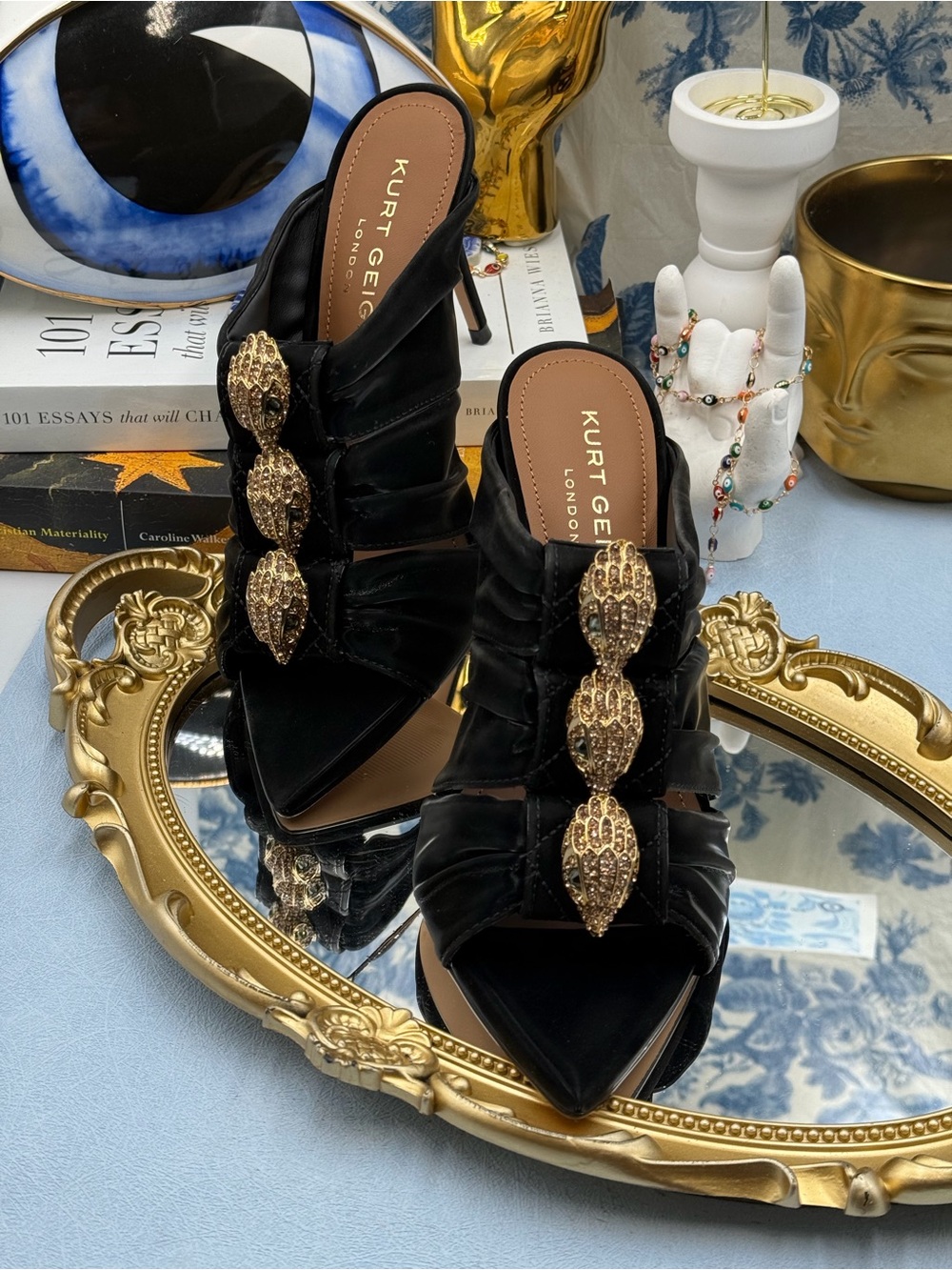 🆕 KURT GEIGER LONDON 🧿 NWOB Kensington Eagle Mule, Black - Sz 37 US 7